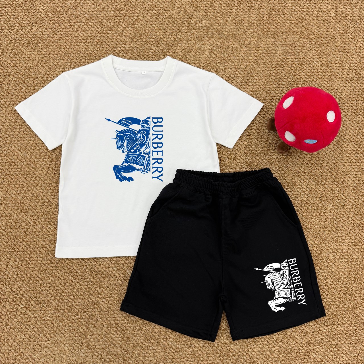 Burberry Unisex Kids Short Sleeve T Shirt & Equestrian Knight Print Sweat Shorts Two Piece Matching Set Boys Girls Sizes 90-150