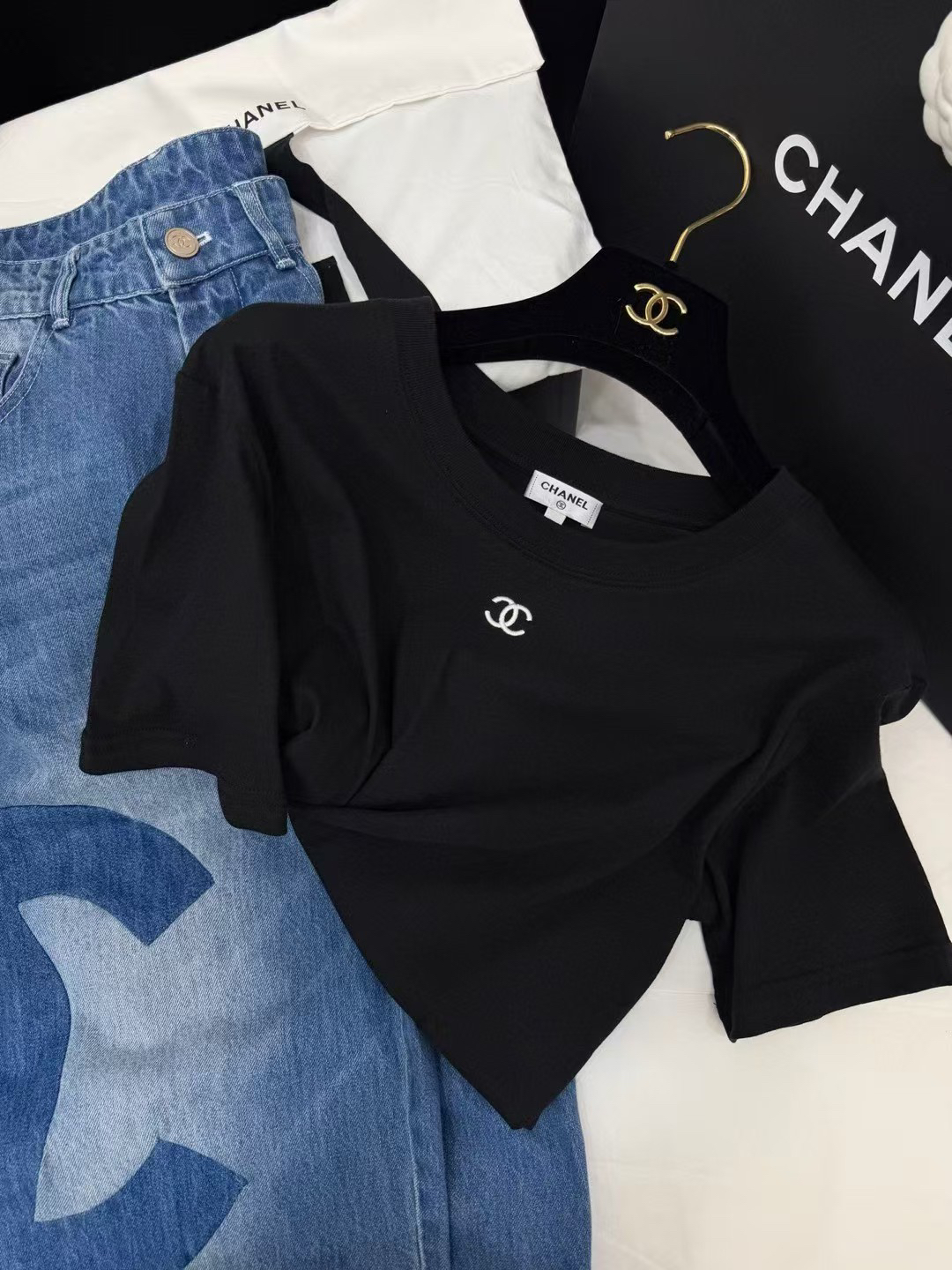 [TOP] CHANEL T-shirt - Black