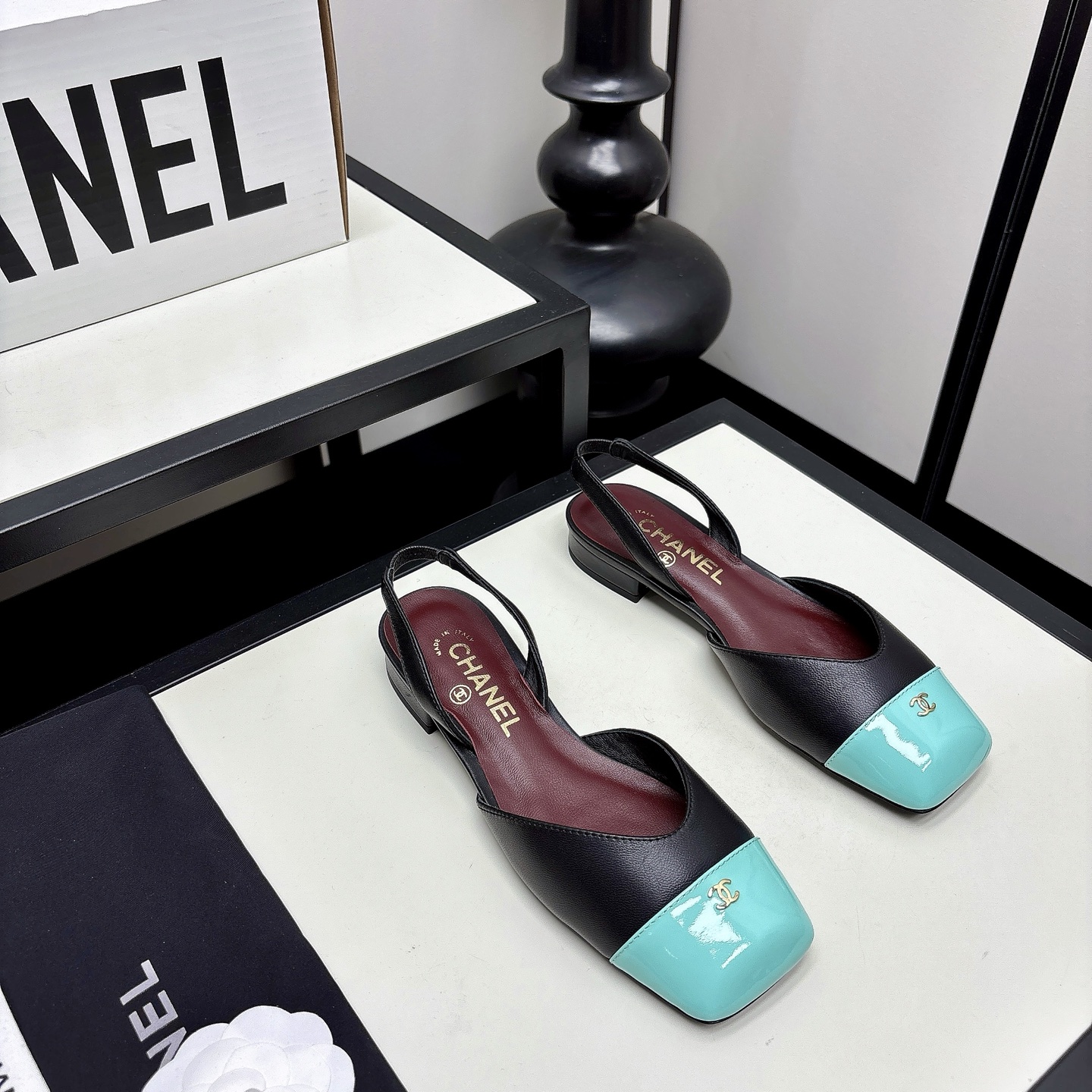 [TOP] CHANEL Mules - Black - 711 Luxury