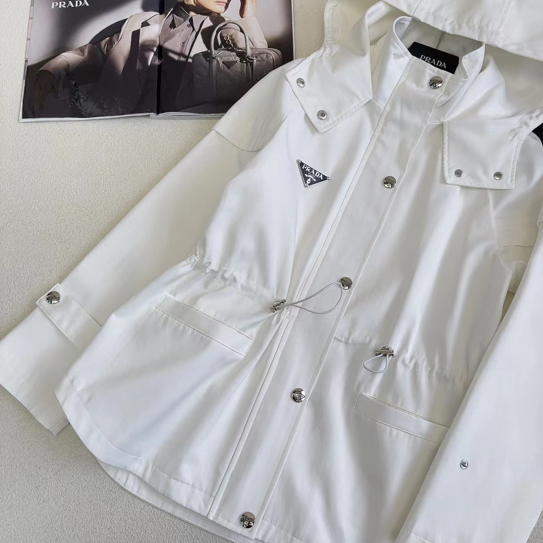 [TOP] PRADA Trench Coat - White