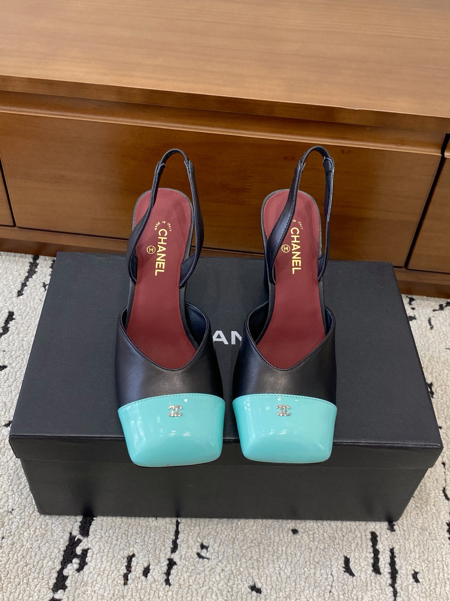 [TOP] CHANEL Mules - Black and Blue - 711 Luxury