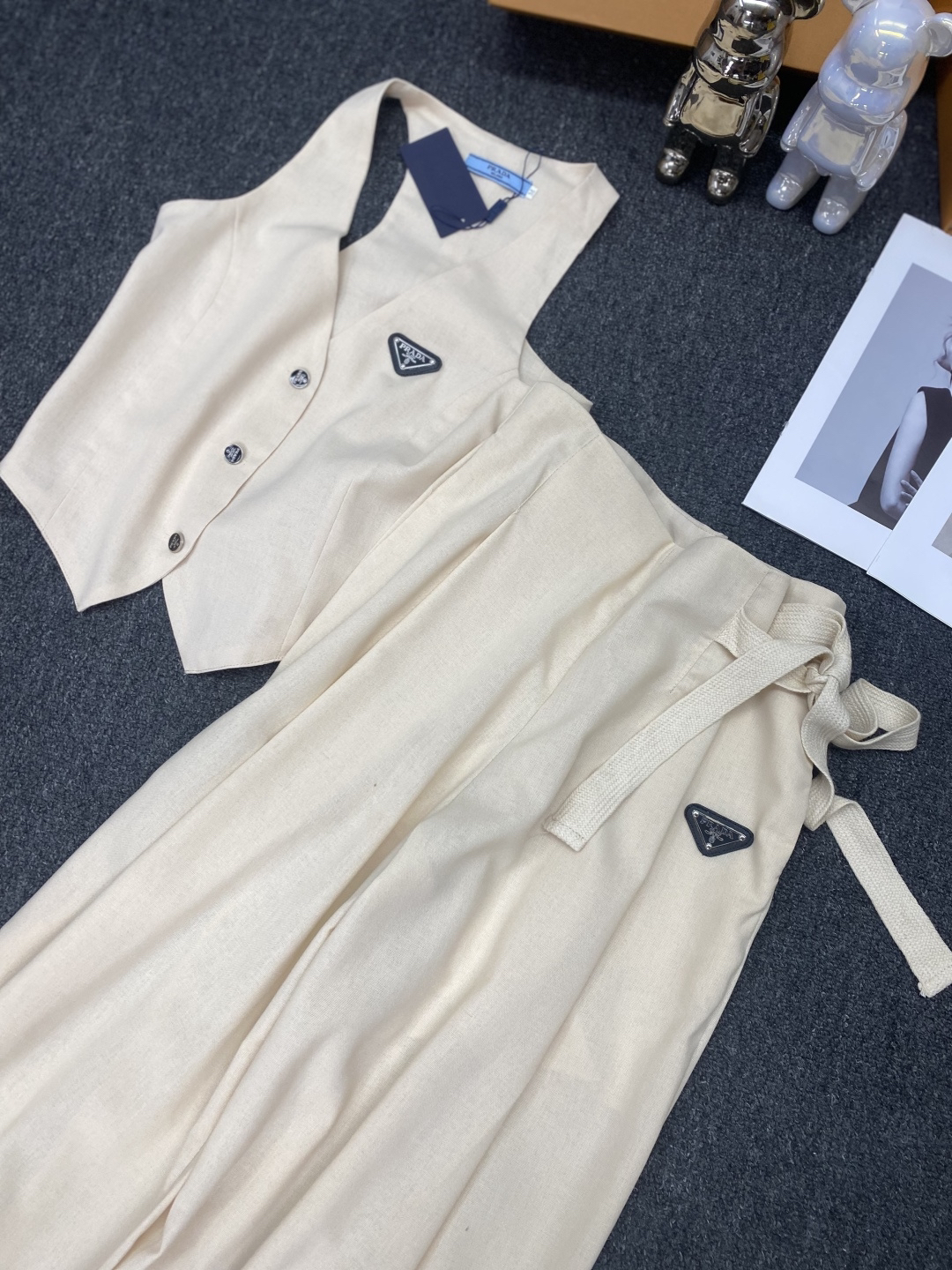 [TOP] PRADA Suit - Apricot