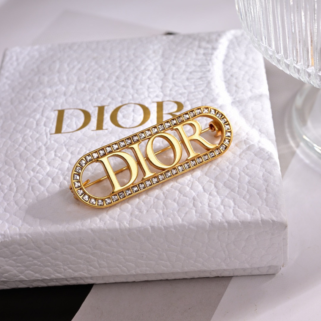 [TOP] Christian Dior Brooch - Gold - 711 Luxury