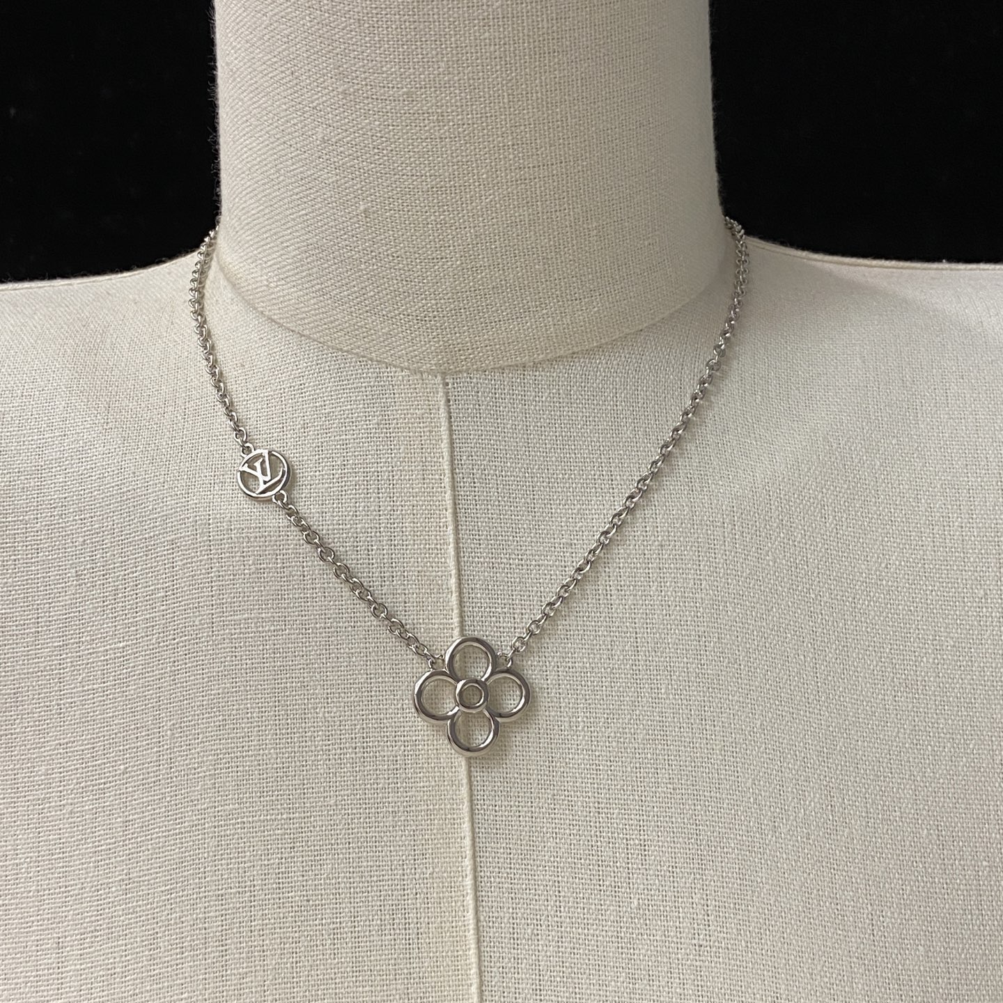 [TOP] Louis Vuitton LV Necklace - 2 Color - 711 Luxury