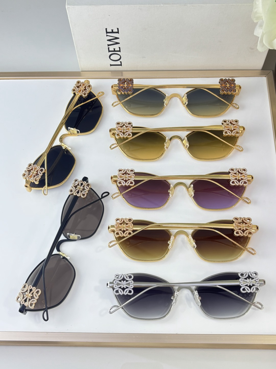 [TOP] LOEWE Sunglasses - 7 Color - 711 Luxury