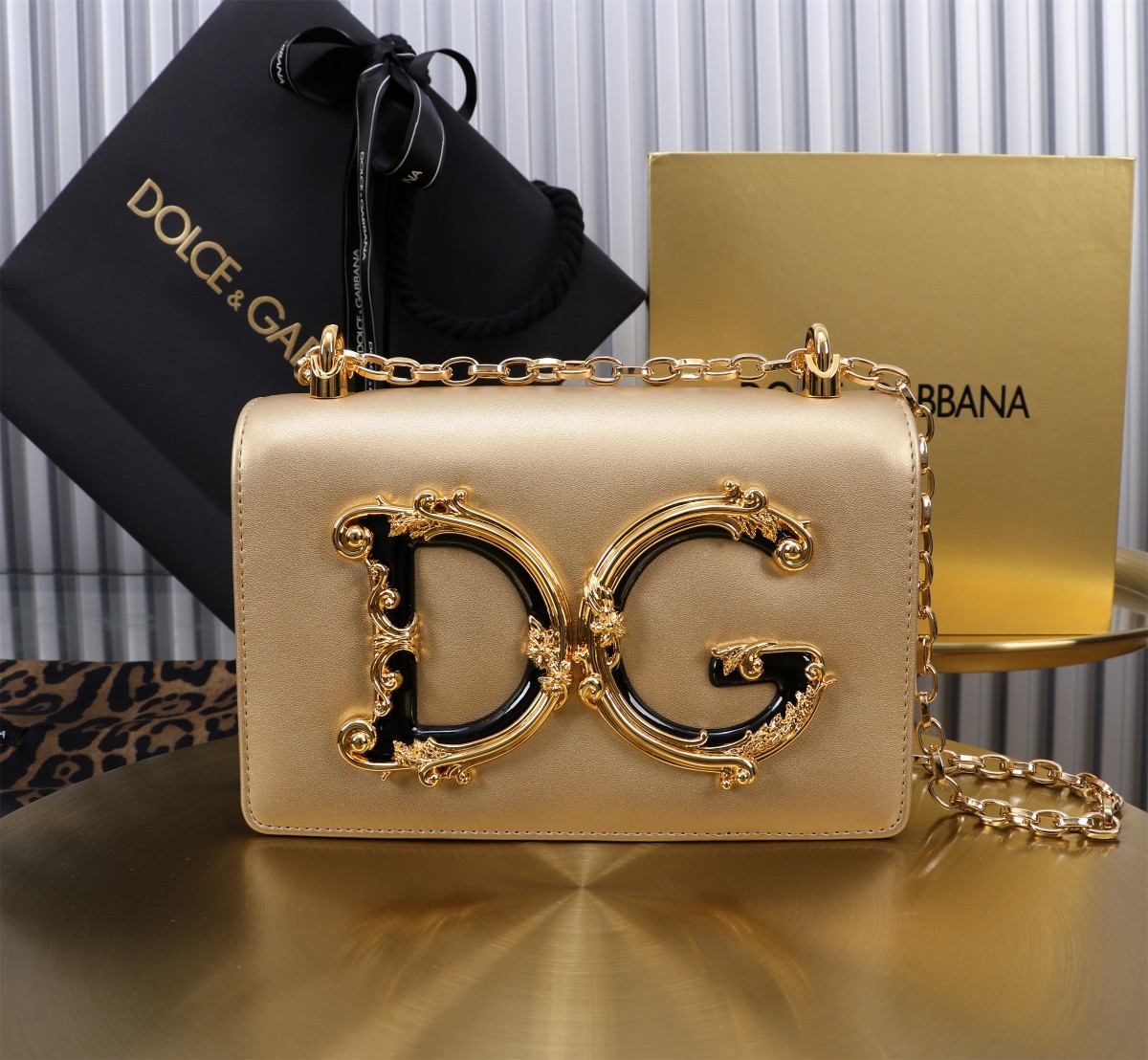 [TOP] Dolce & Gabbana D&G Girls Bag  21x5x13.5 cm - Gold - 711 Luxury