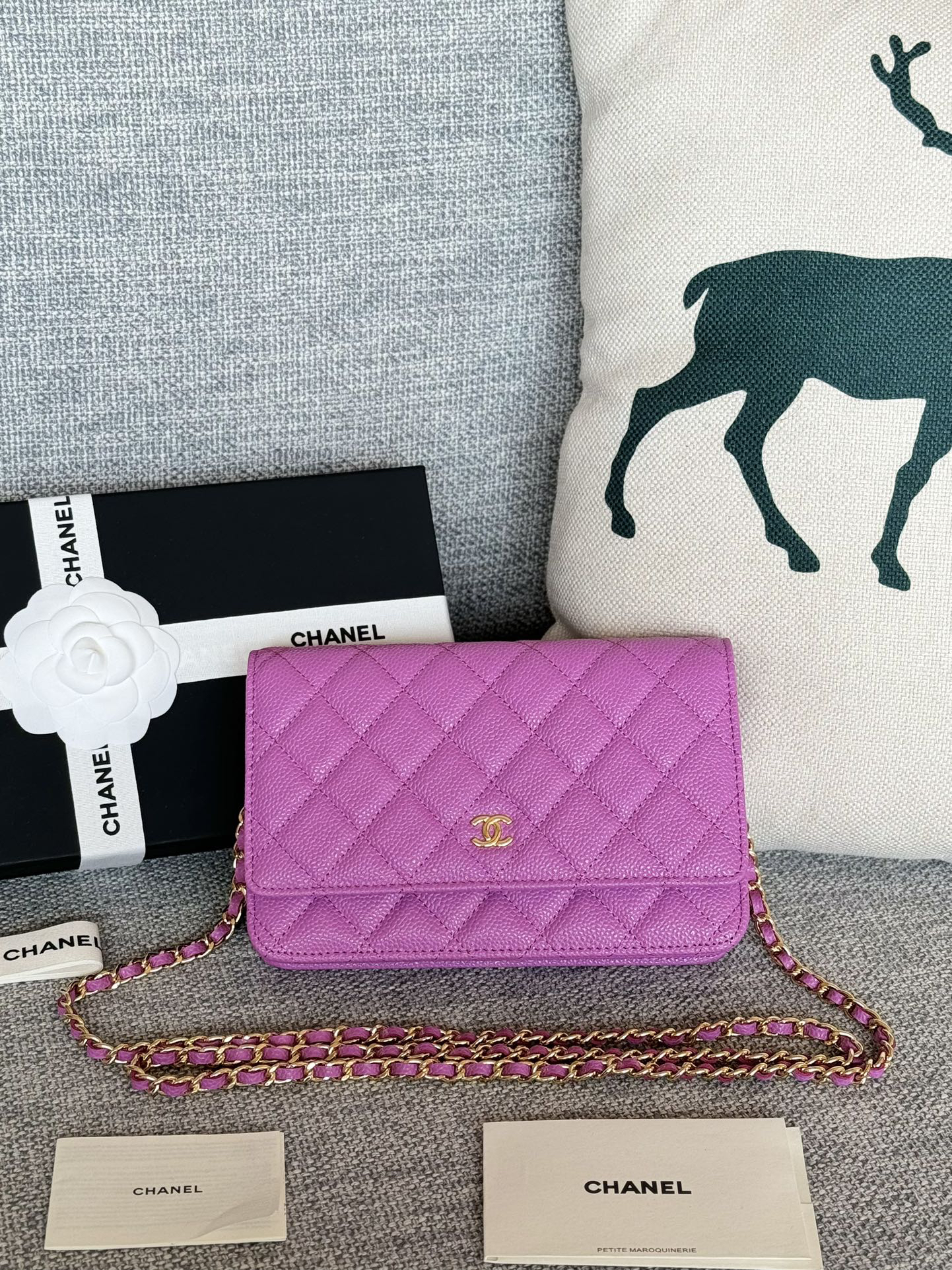 [TOP] CHANEL Woc Bag Cowhide 19x12x3cm - Purple & GHW - 711 Luxury