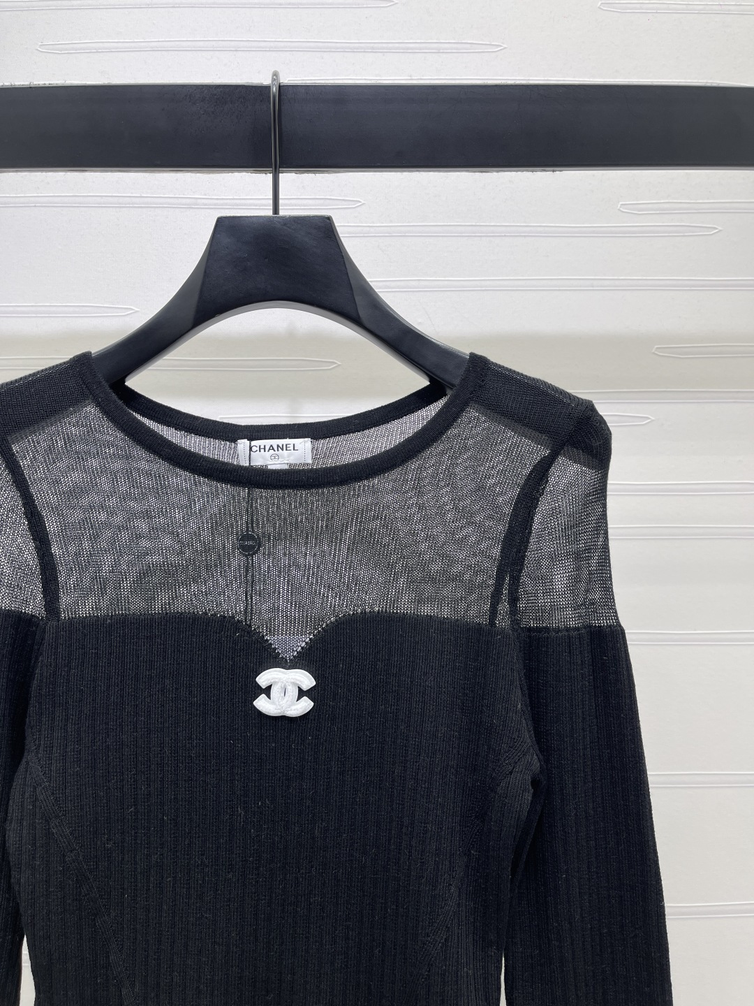 [TOP] CHANEL  Round Neck Sheer Knit Long-sleeve Shirt - White