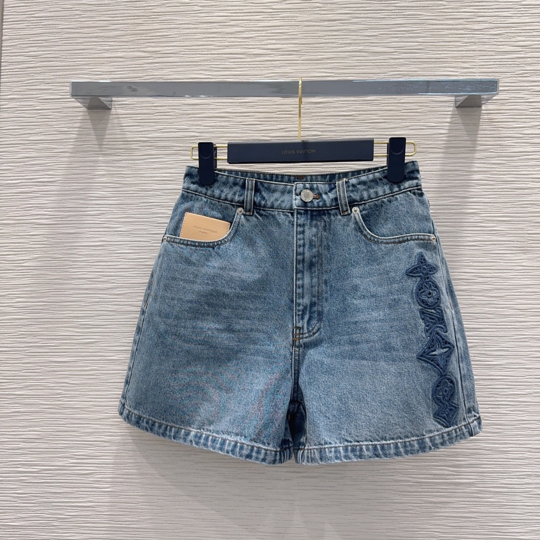 [TOP] Louis Vuitton LV Denim Shorts - Blue