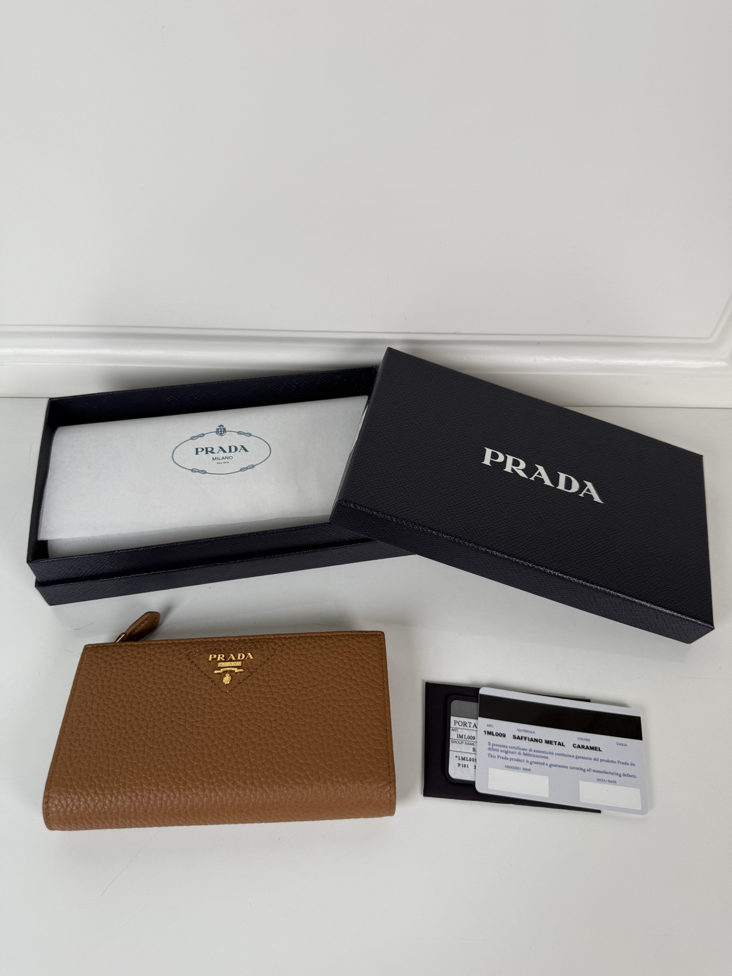 [TOP] PRADA Wallet 16cmx 9.5cm - Brown - 711 Luxury