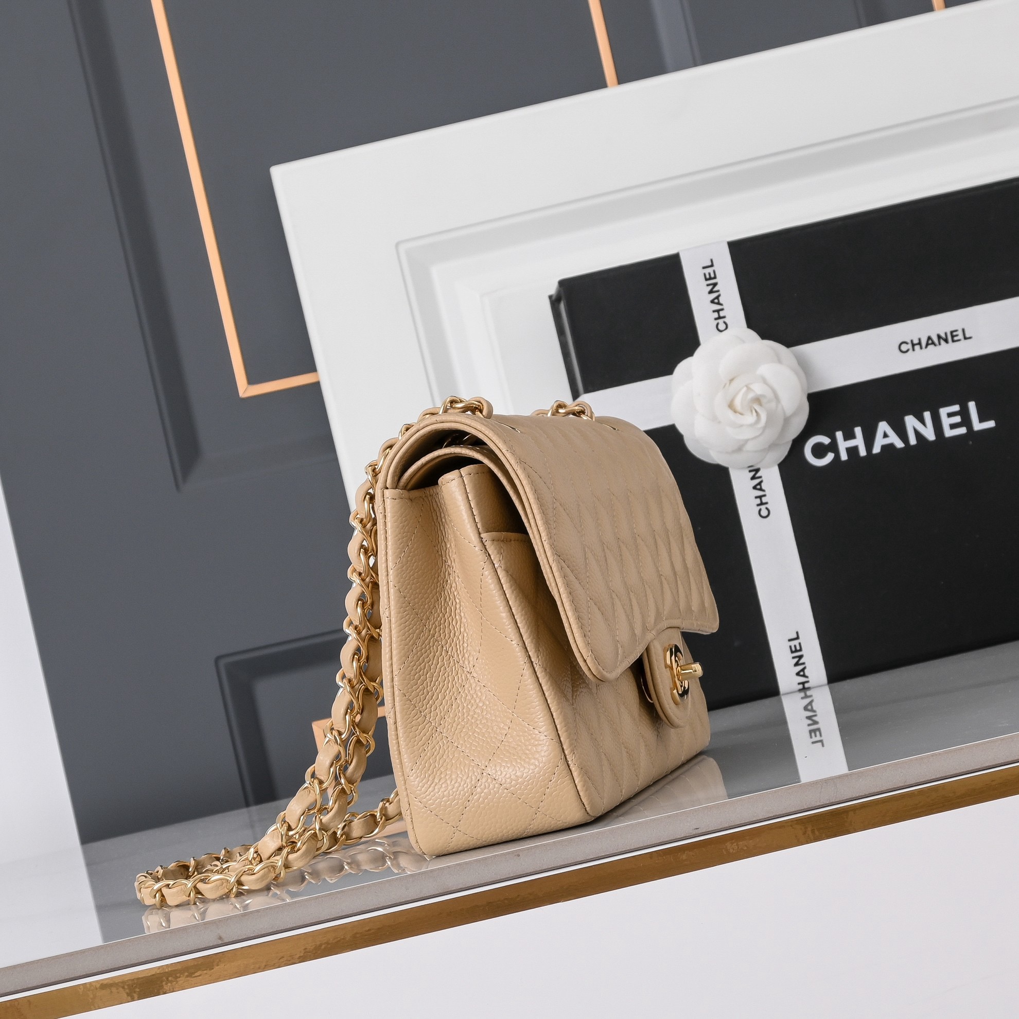 [TOP] CHANEL Classic Flab Bag Medium 15.5x25.5x6.5cm - Apricot & GHW - 711 Luxury