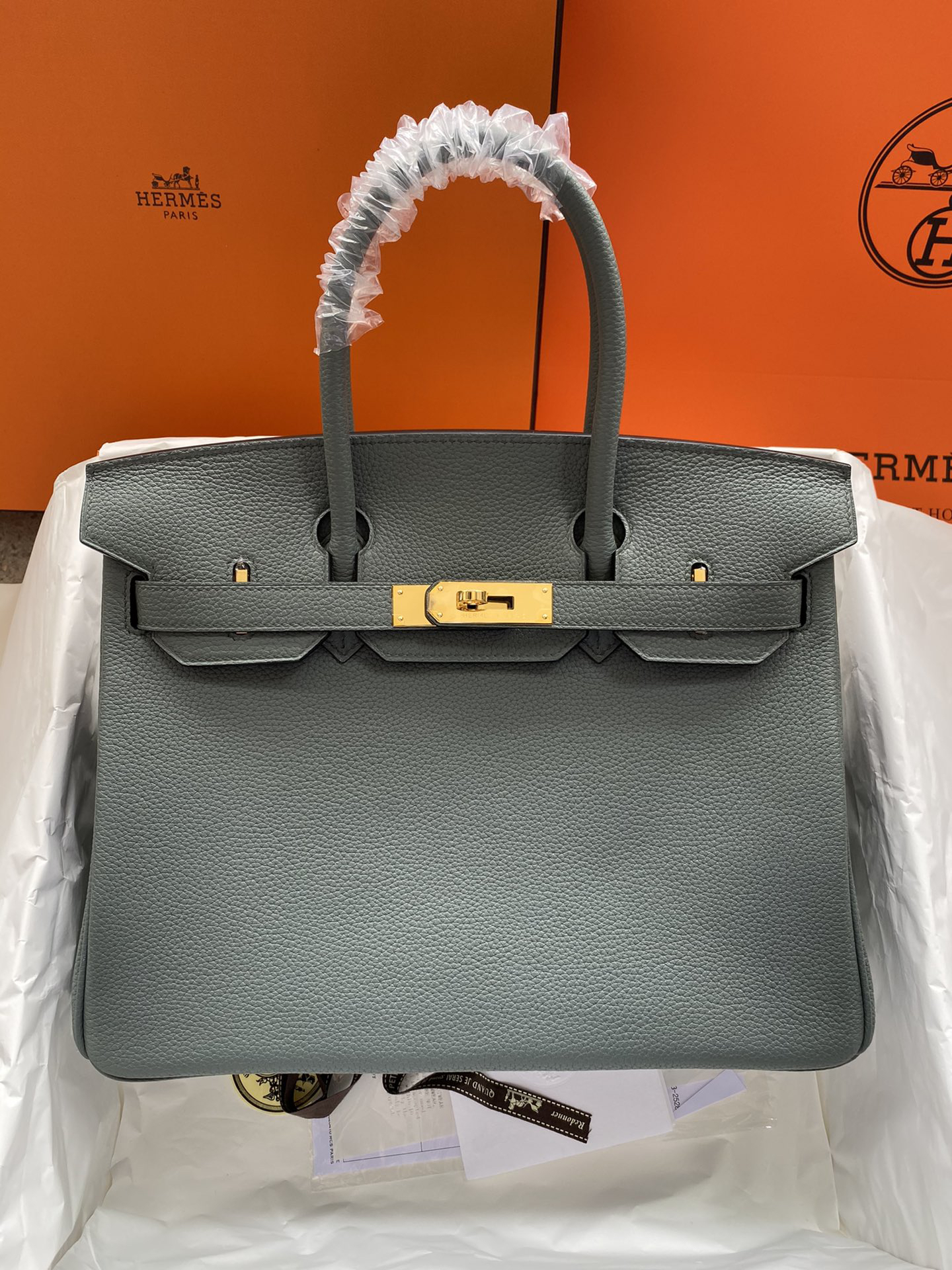 [TOP] HERMES Birkin Togo Leather 30cm - Vert Amande & GHW