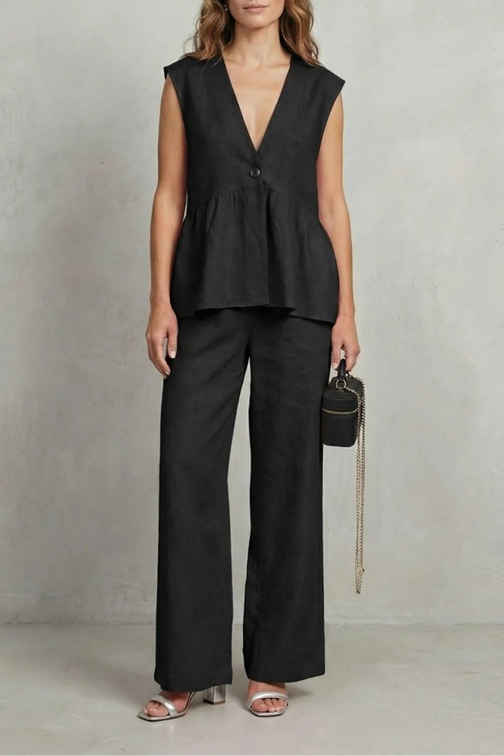 Rosélune – Soft ruffle elegance – Top and trouser set
