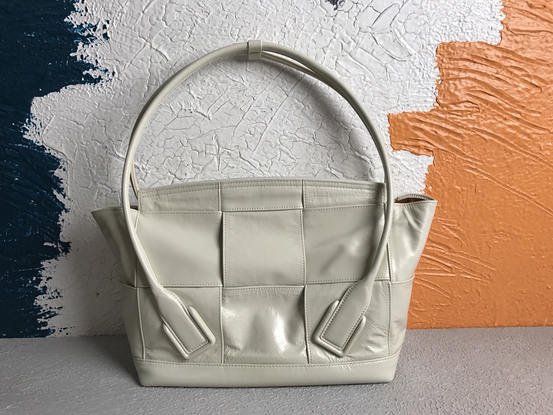 [TOP] Bottega Veneta BV Arco Bag Wax Leather 48x33x11cm - White - 711 Luxury