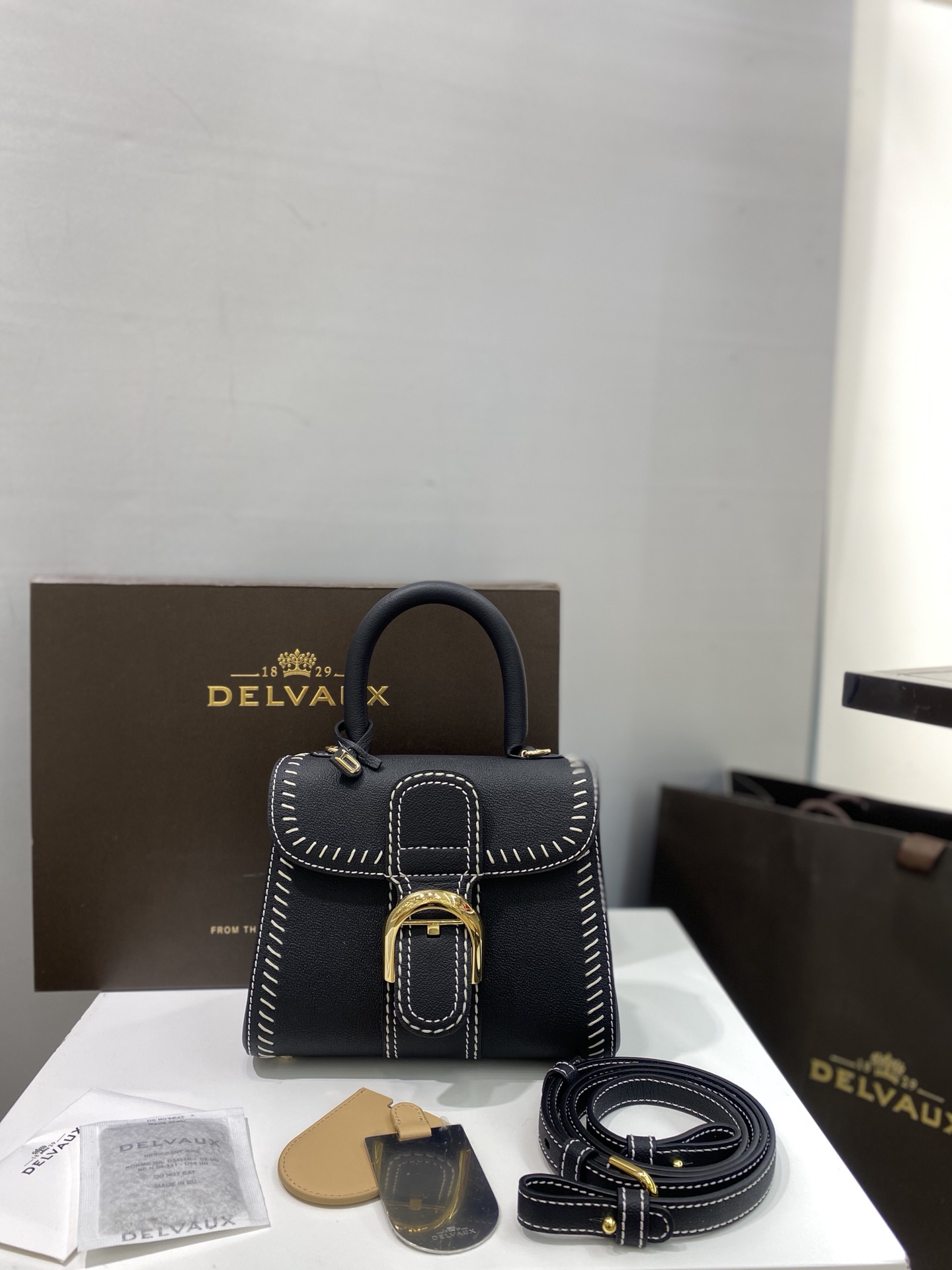 [TOP] Delvaux Brillant Bag 20x12x15.5cm - Black - 711 Luxury