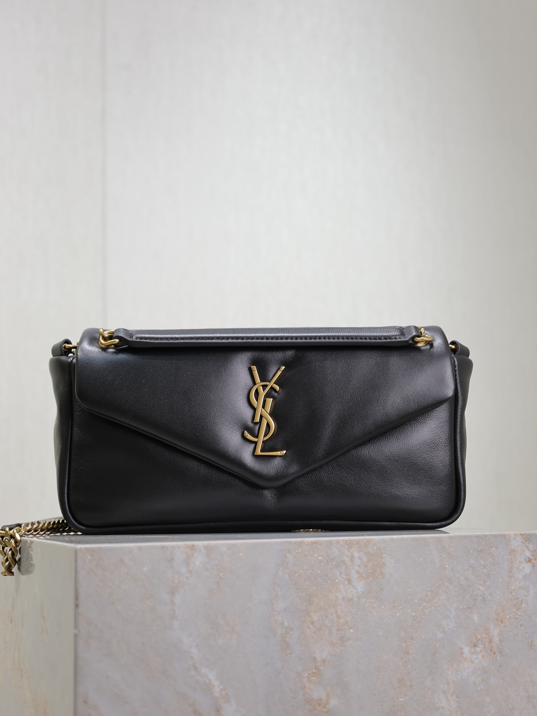 [TOP] Yves Saint Laurent YSL Calypso Lambskin Chain Bag 26x14x7cm - Black & GHW - 711 Luxury