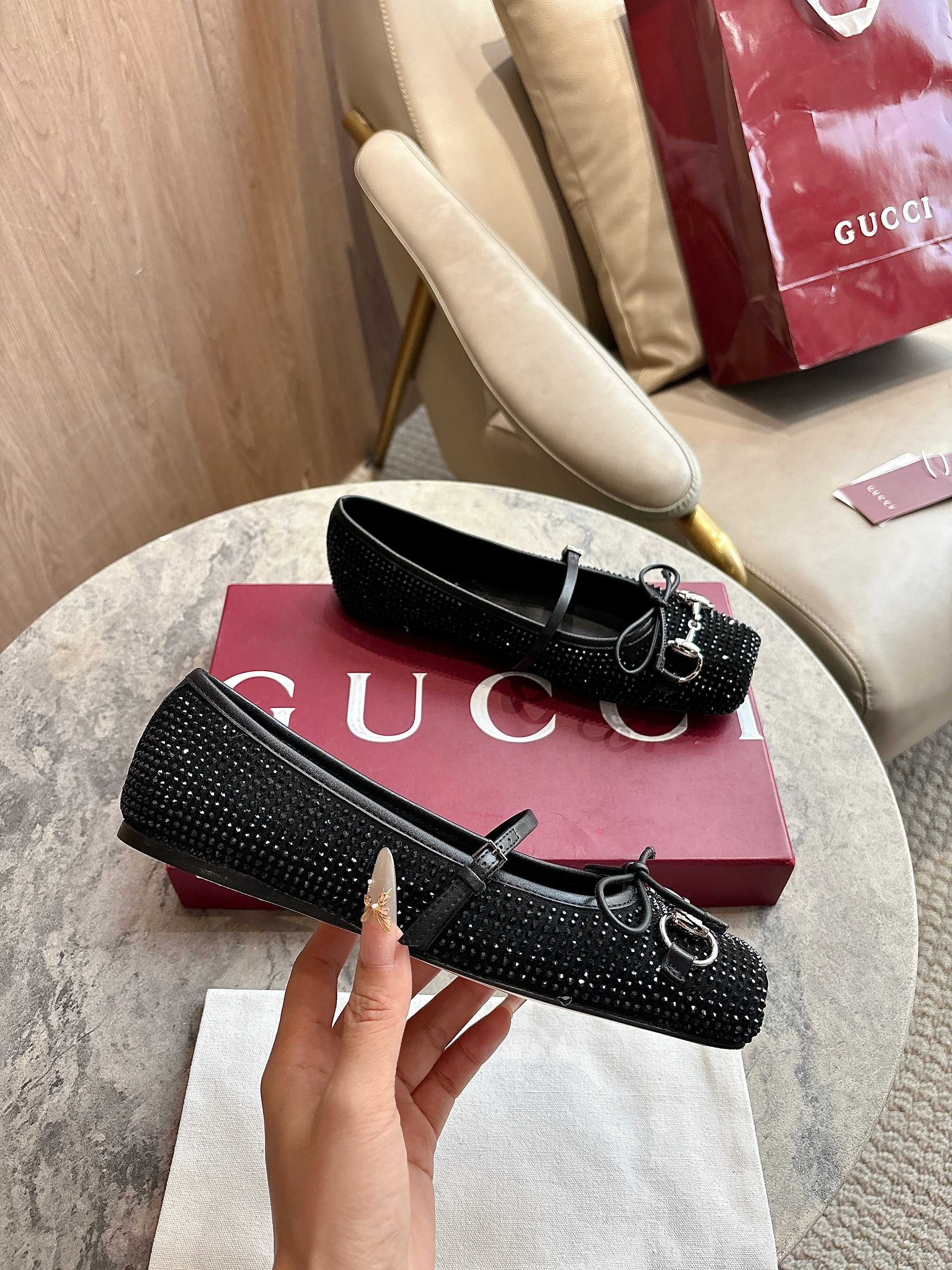 [TOP] GUCCI Horse-bit Fastening Flat Ballet Shoes - Black - 711 Luxury