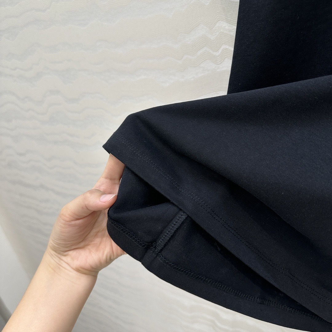 [TOP] Louis Vuitton LV T-shirt - Black