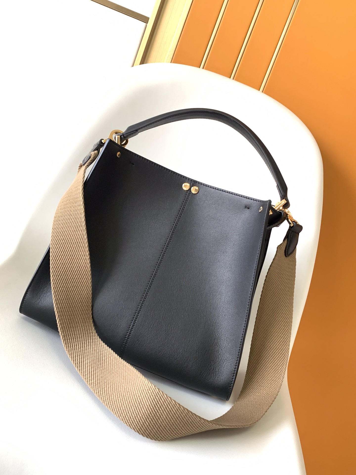 [TOP] FENDI Peekaboo X-LITE Bag Calfskin 30x15x26cm - Black - 711 Luxury