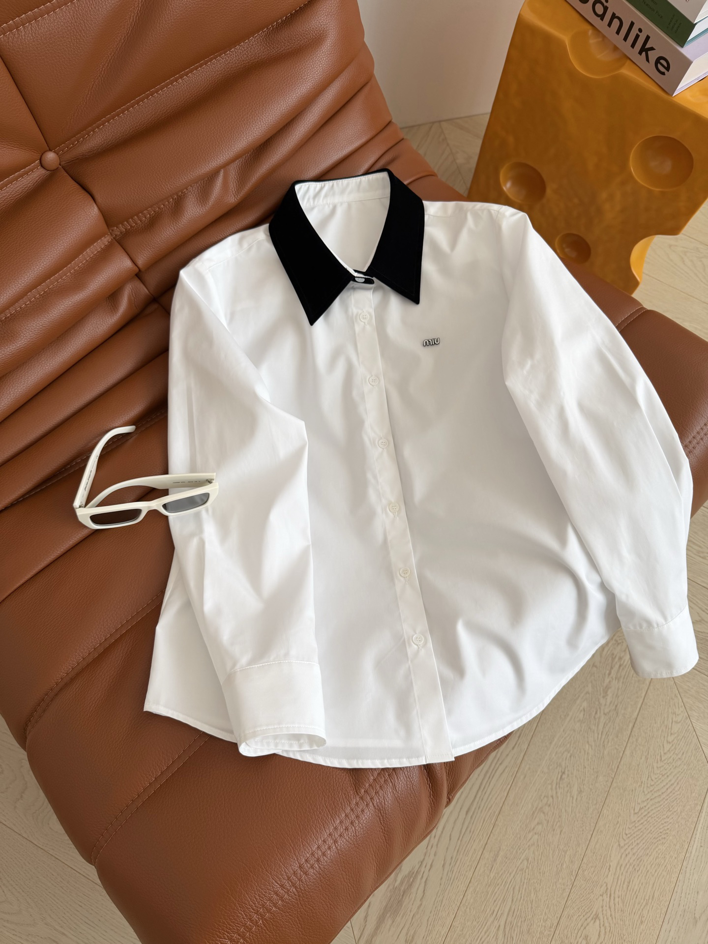 [TOP] Miu Miu  Shirt - White