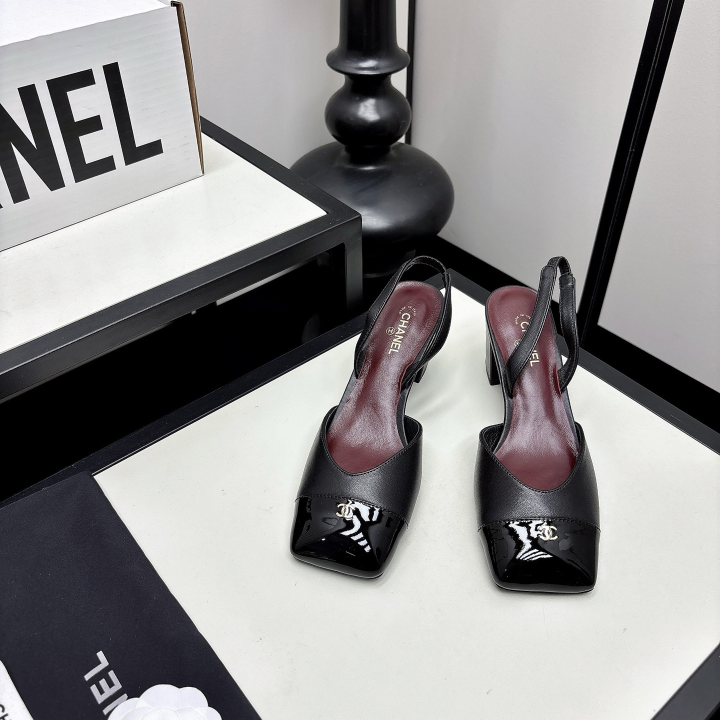 [TOP] CHANEL Mules - Black - 711 Luxury