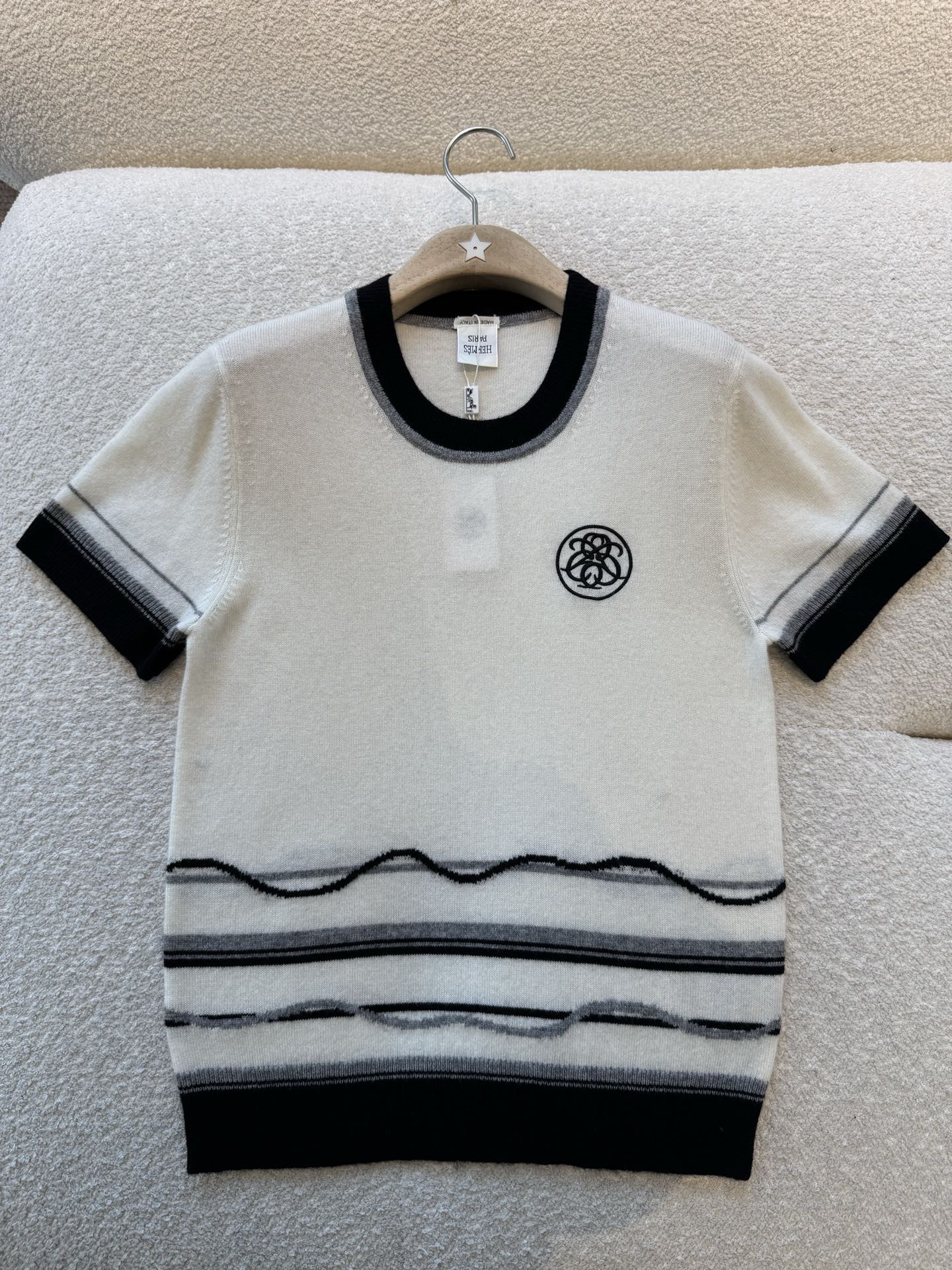 Designer Clothing Hermès Ex-Libris short-sleeve sweater View 2 | Nigo Office