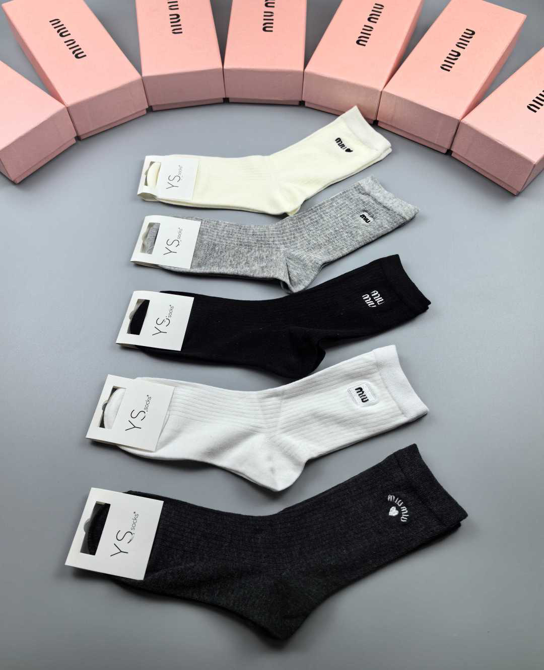 [TOP] Miu Miu Socks - 5 Pieces as a Set - 711 Luxury
