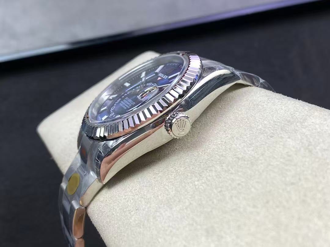 [TOP] ROLEX Watch - Blue and Silver - 711 Luxury