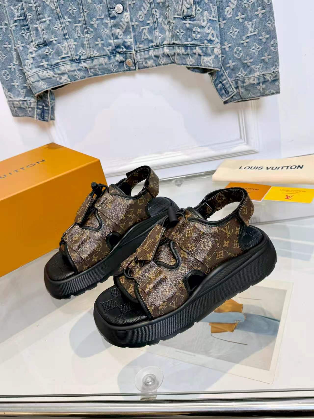 [TOP] Louis Vuitton LV Sandals - Brown - 711 Luxury