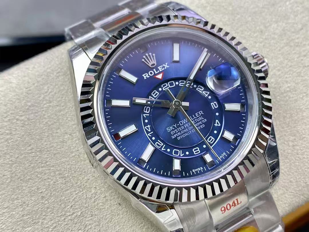 [TOP] ROLEX Watch - Blue and Silver - 711 Luxury