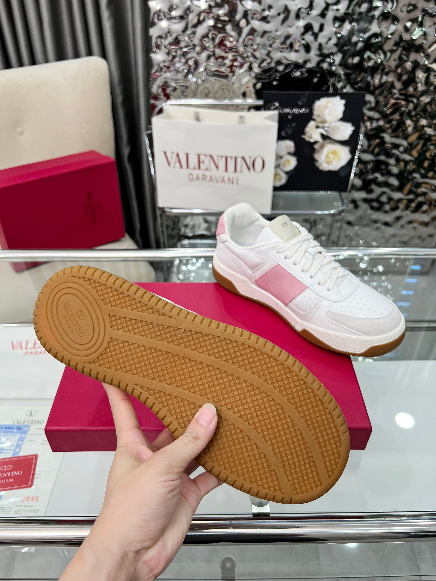 [TOP] VALENTINO Casual Shoes - White and Pink - 711 Luxury