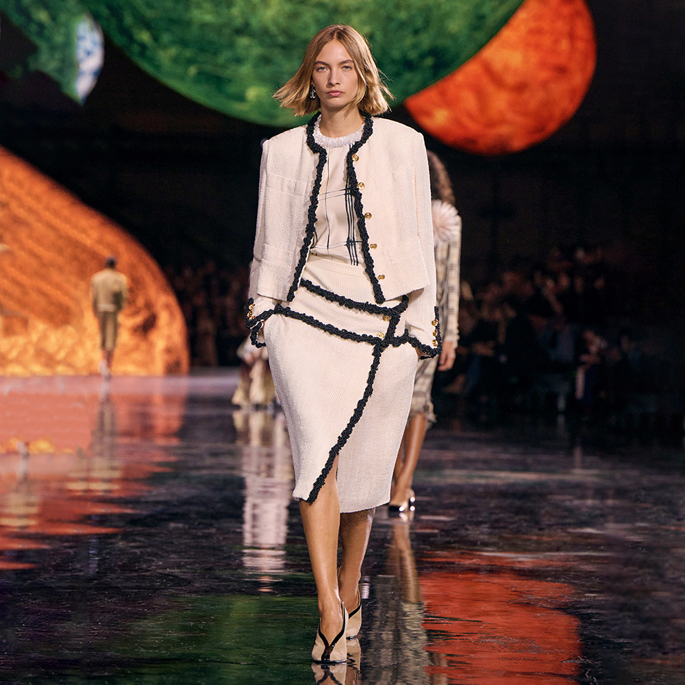 CHANEL Jacket Skirt Tweed White Black #386420