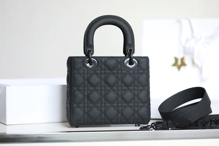 [TOP] Christian Dior Lady Dior Bag 20*16.5*8cm - So black