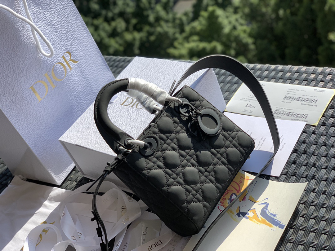 [TOP] Christian Dior Lady Dior Bag Calfskin 20x16.5x8cm - Black