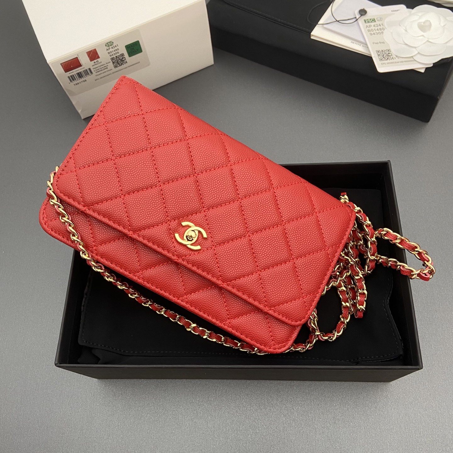 [TOP] CHANEL Woc Bag  20-13-3.5cm - Red