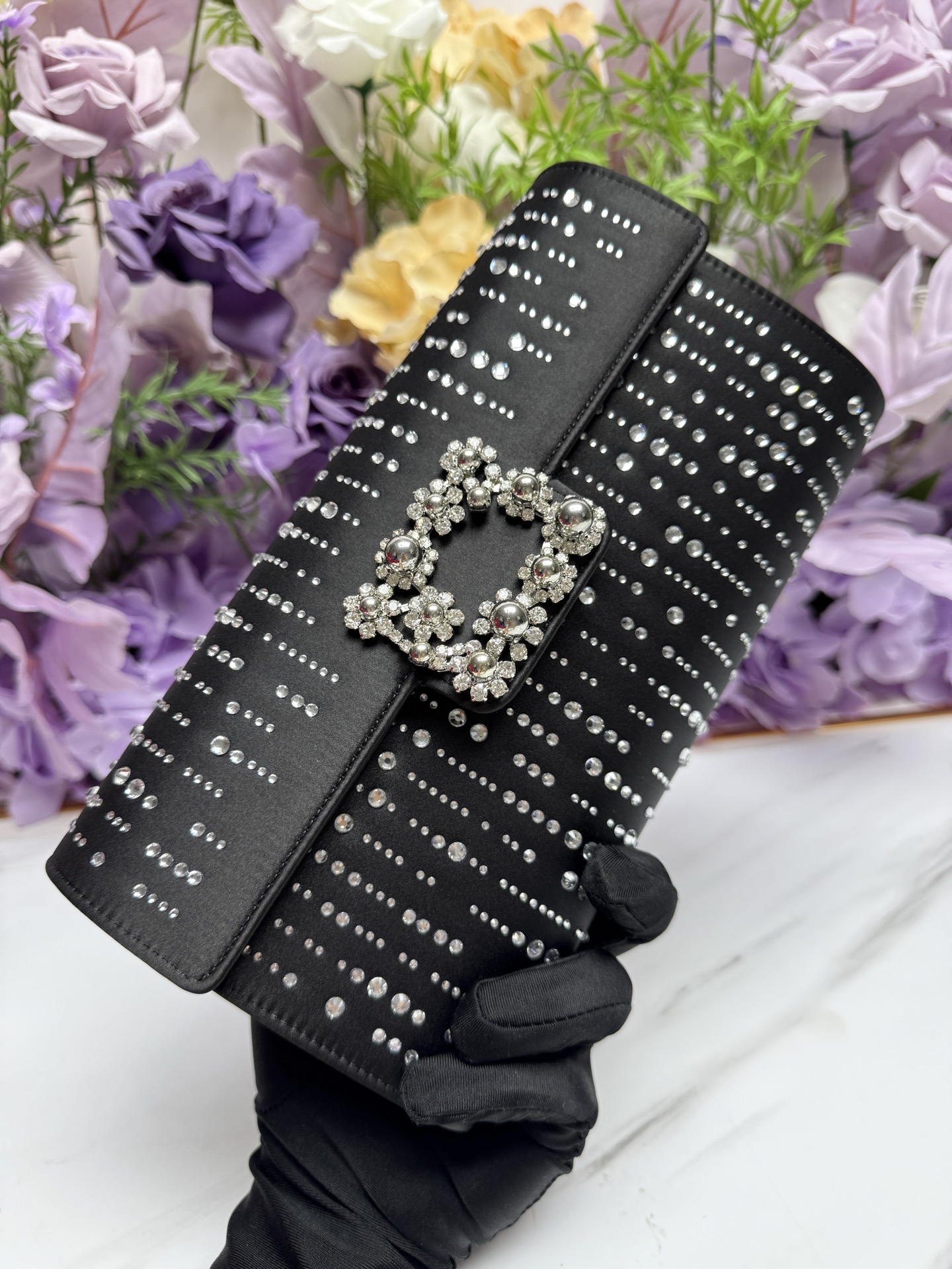 [TOP] ROGER VIVIER Diamond Bag 24-13-3 CM - Black - 711 Luxury
