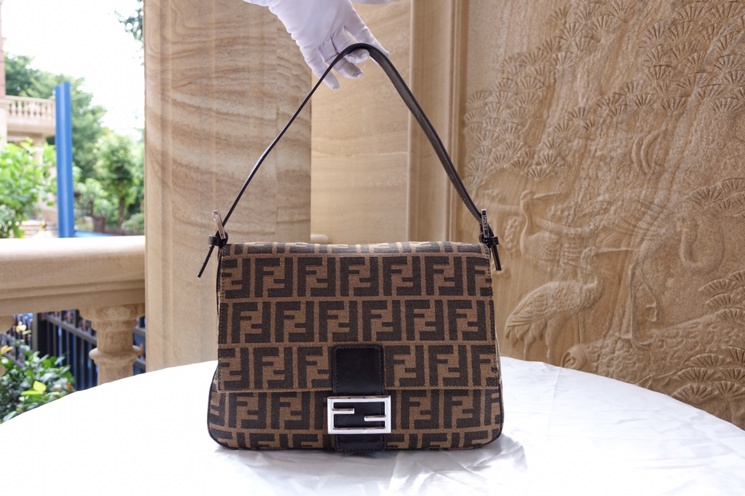 [TOP] FENDI Vintage Bag 29x21x12cm - Brown & SHW - 711 Luxury