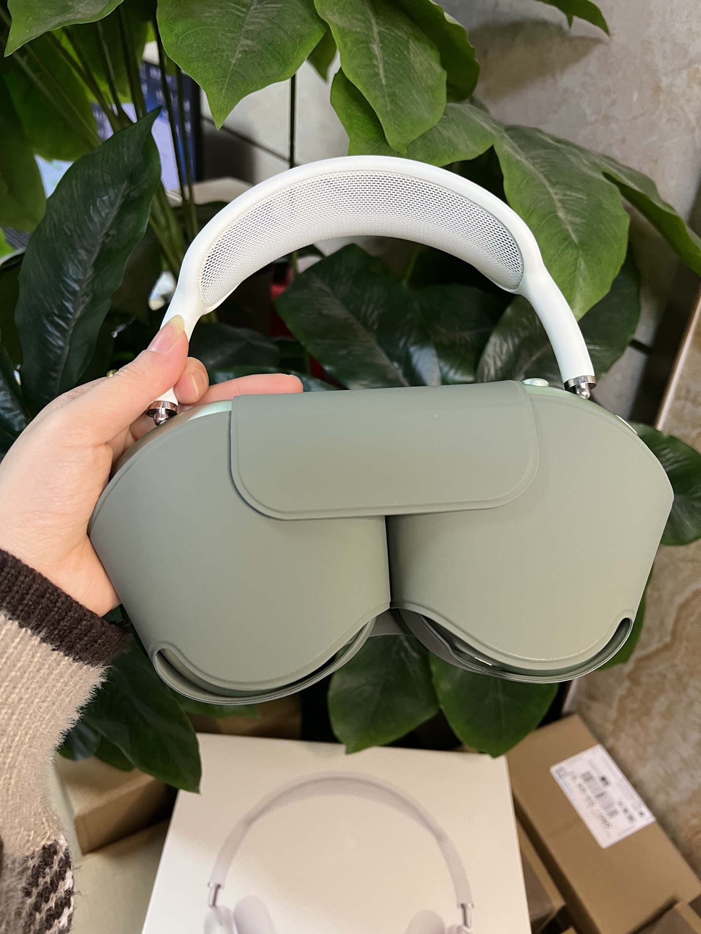 Max V3 (1st Generation) 5 Colour Collection - Lightning