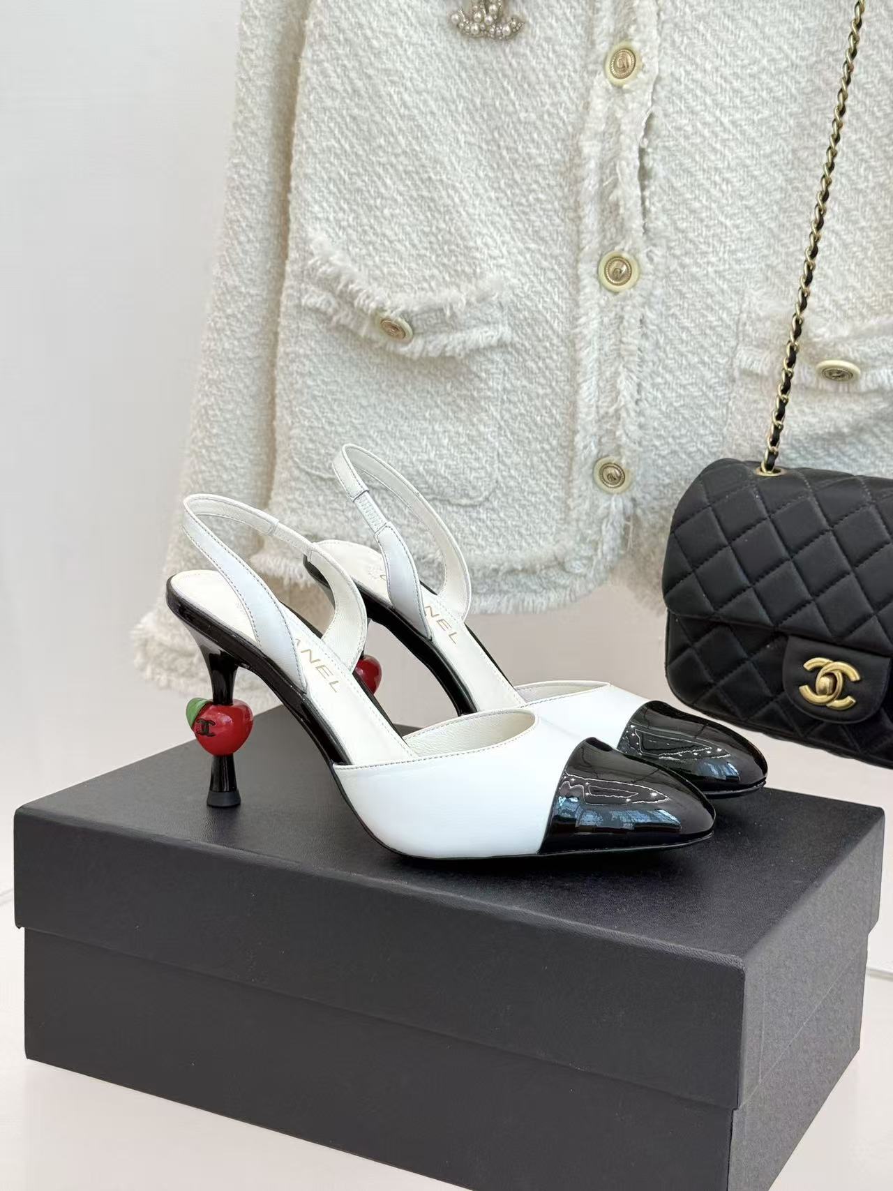 [TOP] CHANEL Height Heel Pumps - White - 711 Luxury