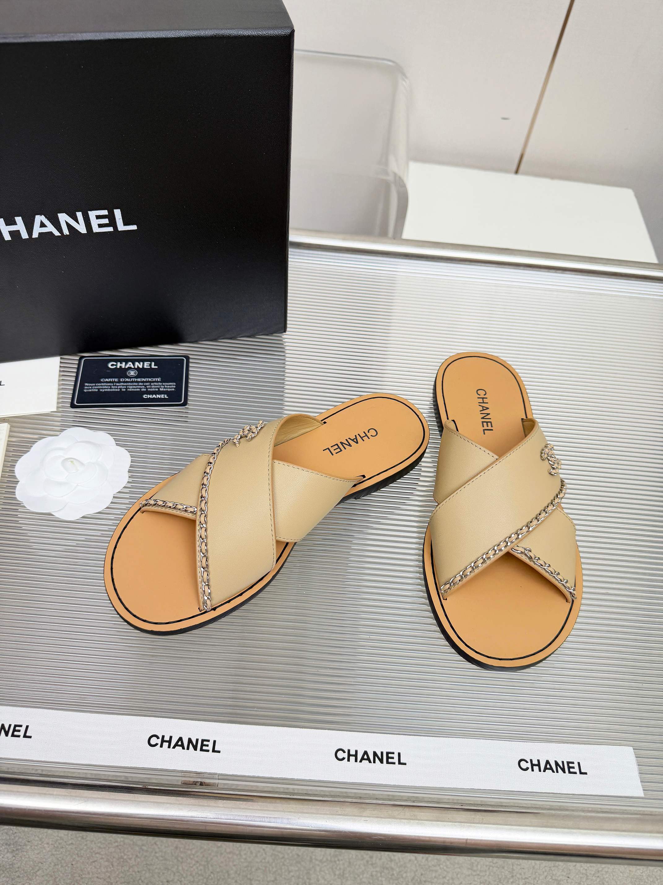 [TOP] CHANEL Slippers - Apricot - 711 Luxury