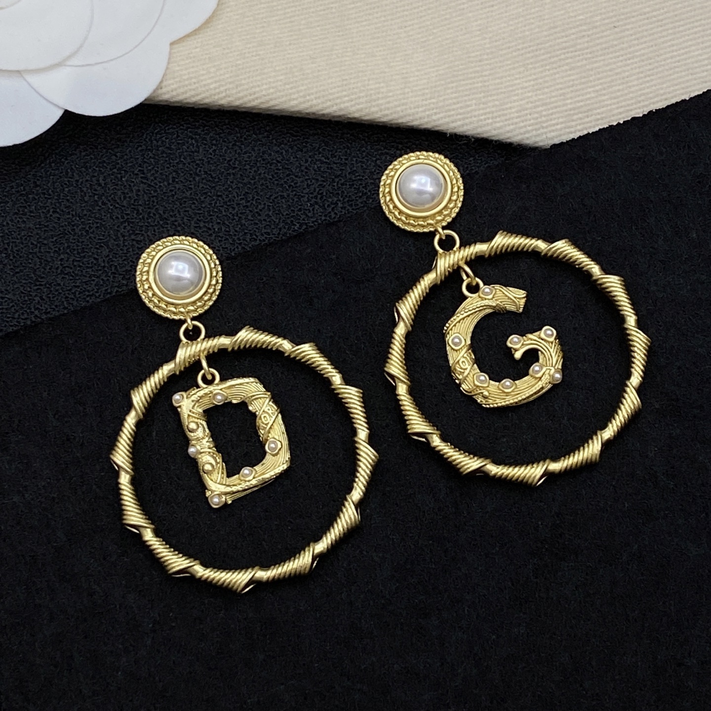 [TOP] Dolce & Gabbana D&G Earring - Gold - 711 Luxury