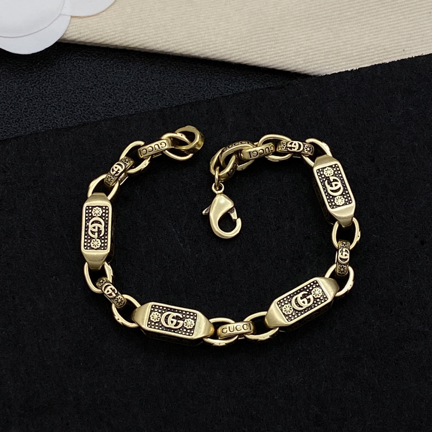 [TOP] GUCCI Bracelet - Gold - 711 Luxury
