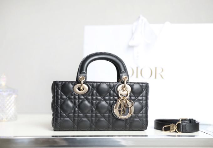 [TOP] Christian Dior Lady D-Joy Bag 22x12x6cm - Black - 711 Luxury