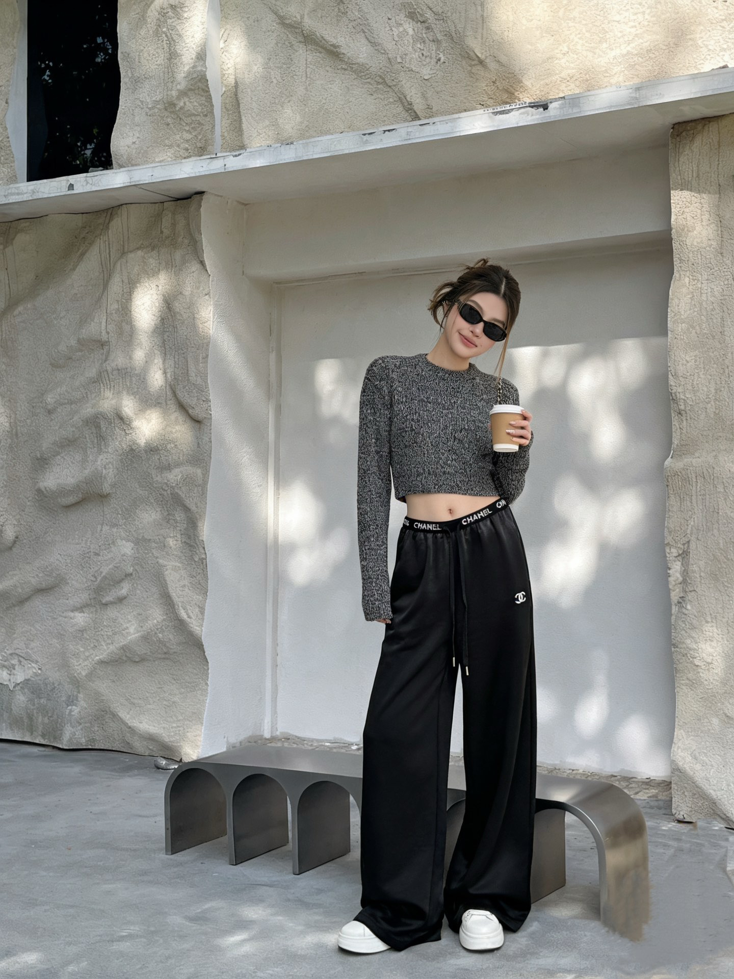 [TOP] CHANEL Pants - Black