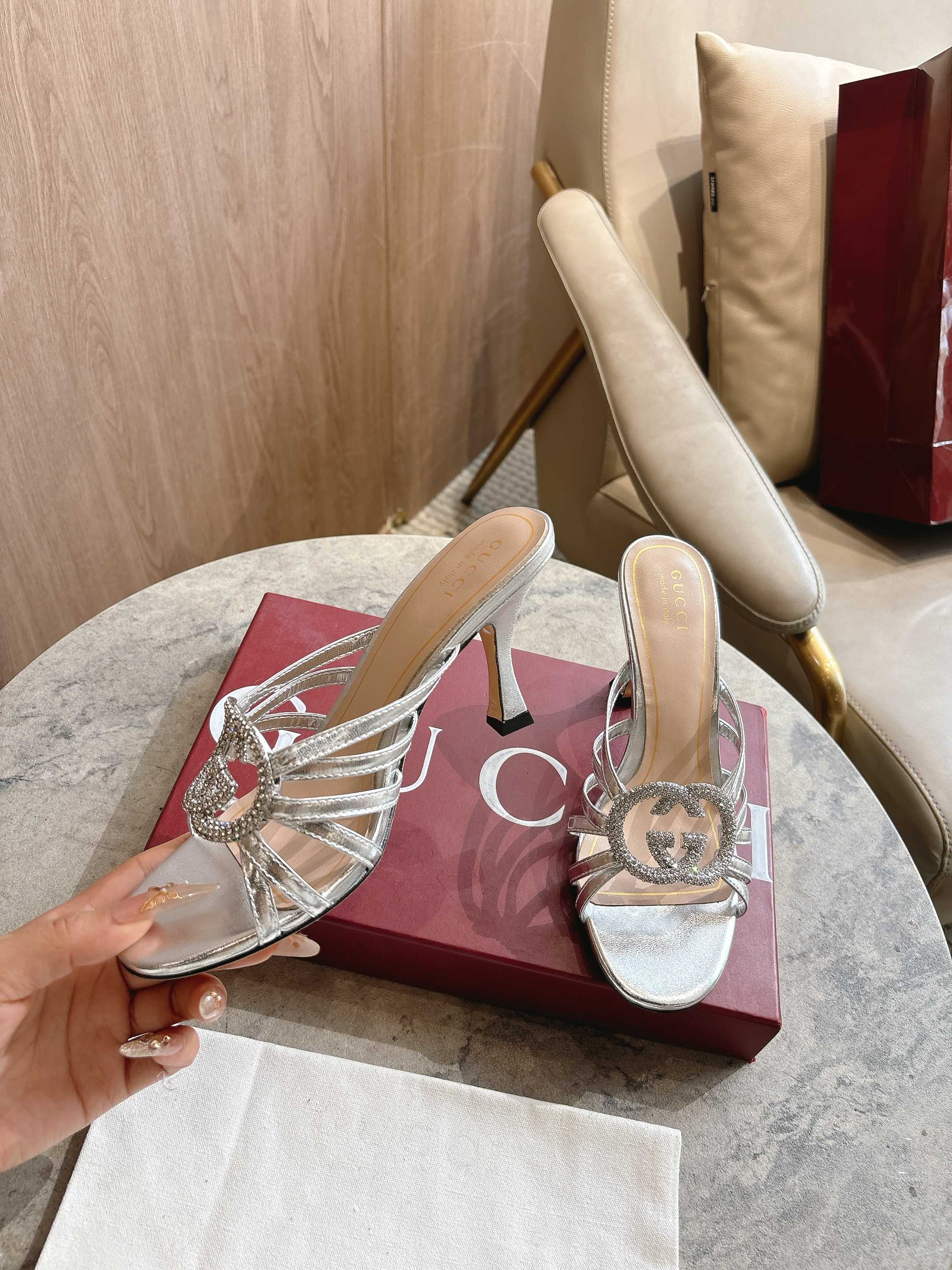 [TOP] GUCCI High-heeled Slippers - Sliver - 711 Luxury