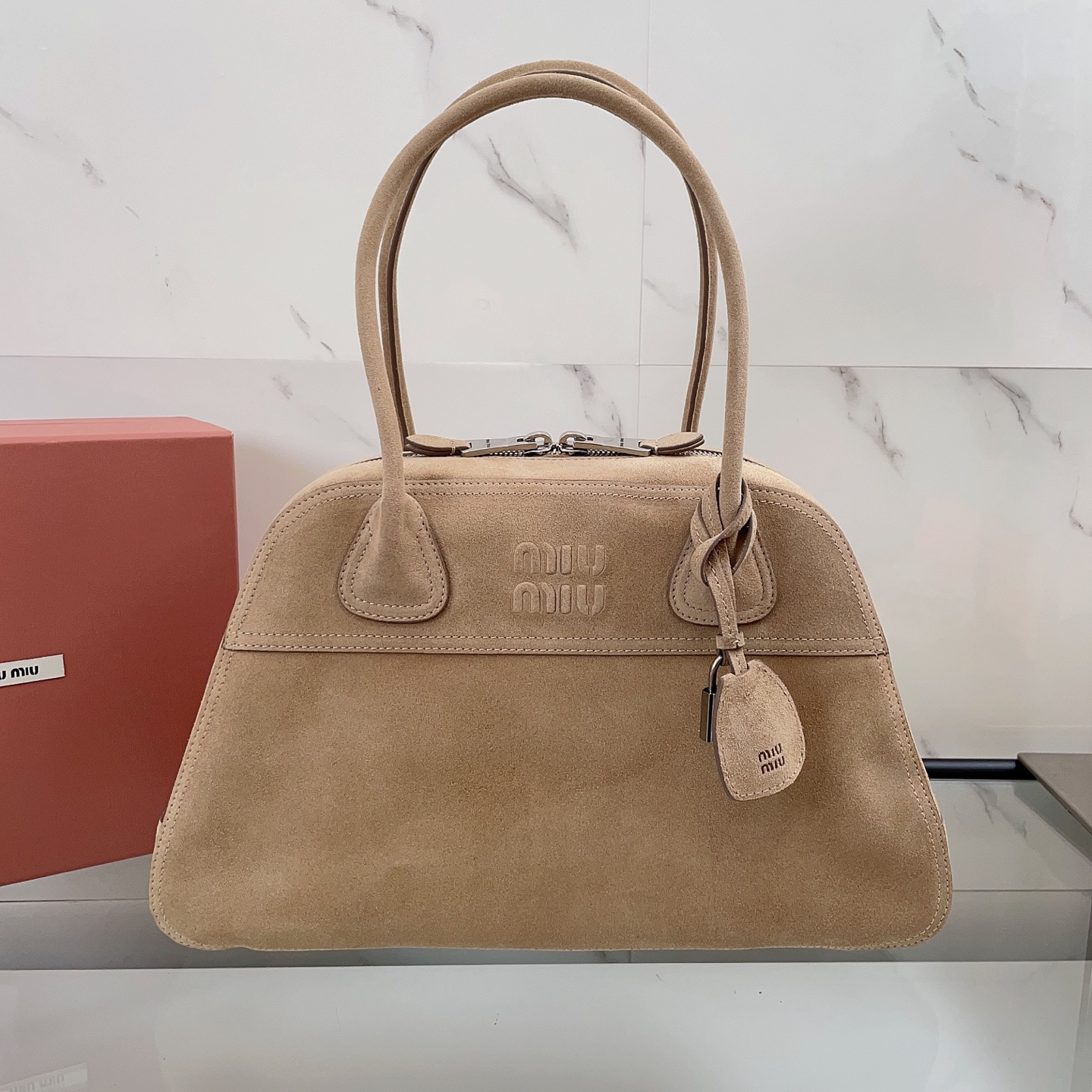 [TOP] Miu Miu Vivant Handbag 40X24X13CM - Khaki - 711 Luxury