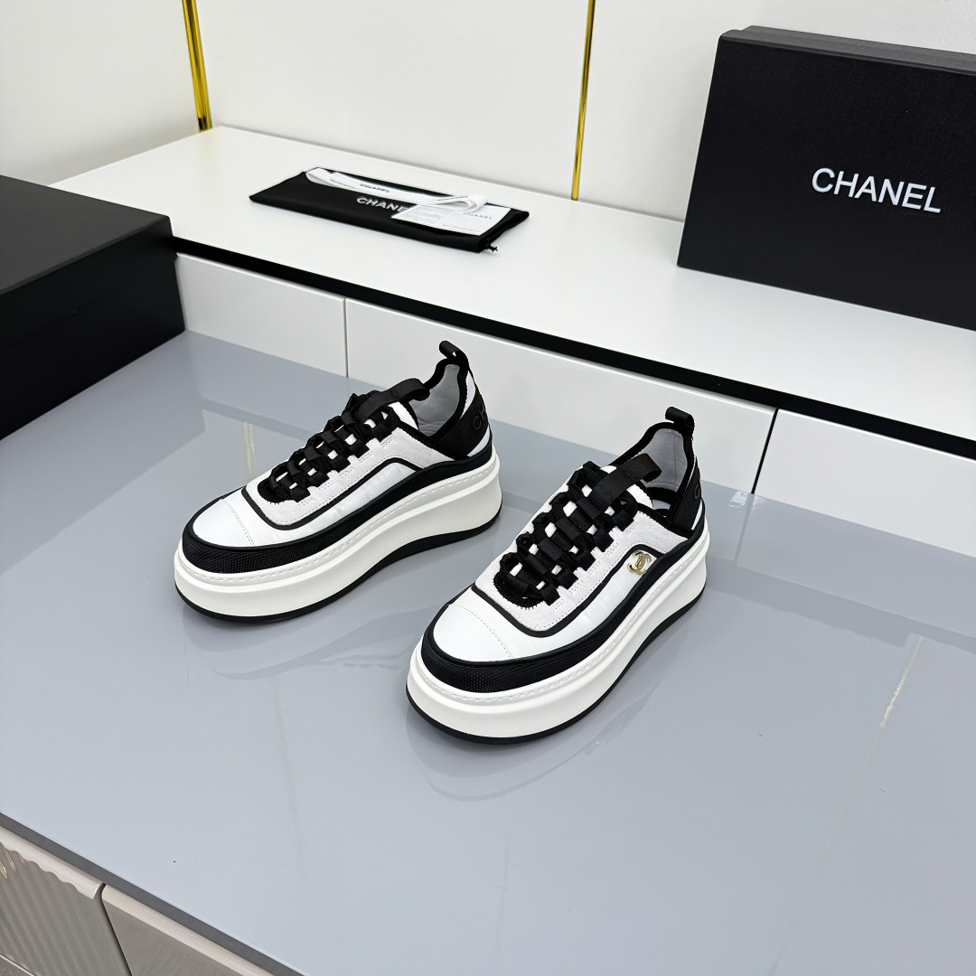 [TOP] CHANEL Sneakers - Black