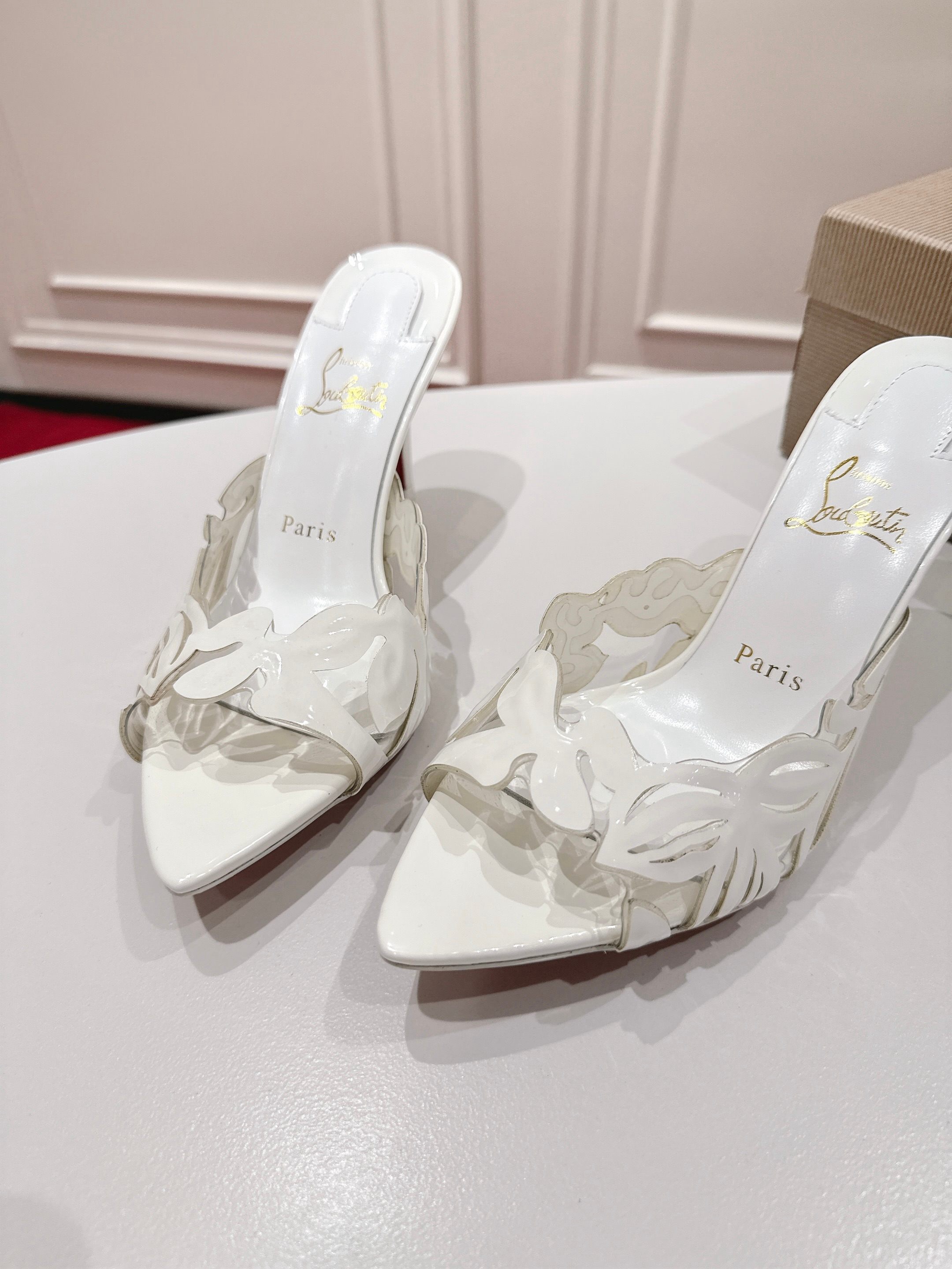 [TOP] Christian Louboutin Apostropha Petunia 80 Patent-Leather and PVC Slippers - White - 711 Luxury