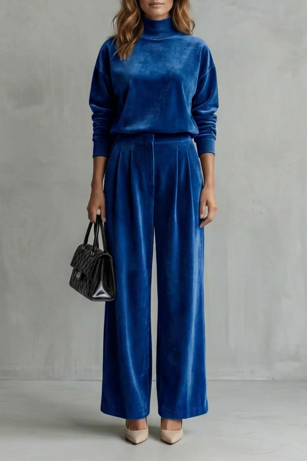 Élianne – Luxe Velour Elegance – Two-Piece Lounge Set