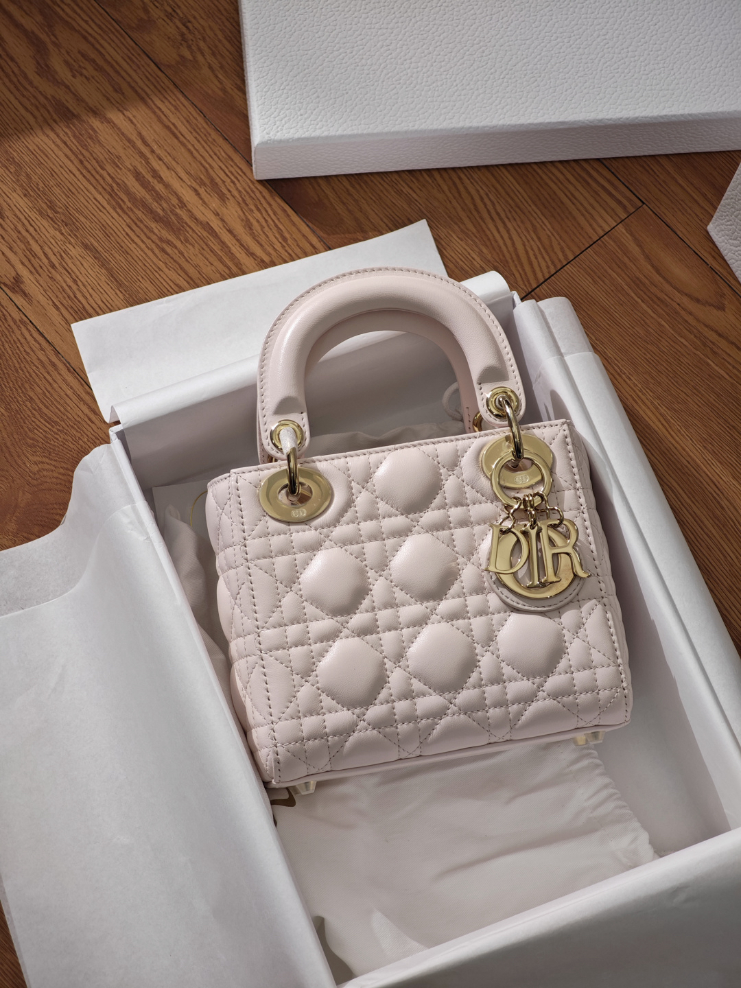 [TOP] Christian Dior Lady Dior Bag Lambskin 17x15x7cm - Pink